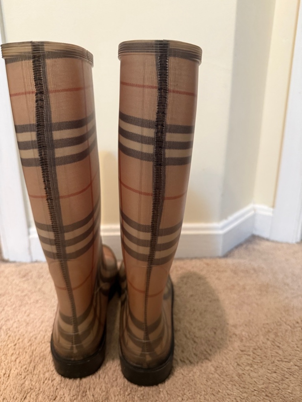 Burberry Beige Plaid Women's Rain Boots - Picture 5 of 9